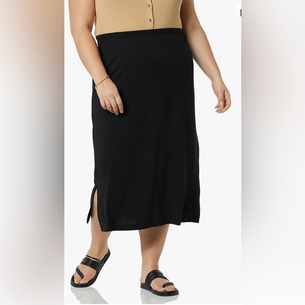 P86‎ NWT Amazon Essentials Women's Pull-On Knit Midi Skirt  - Size Small